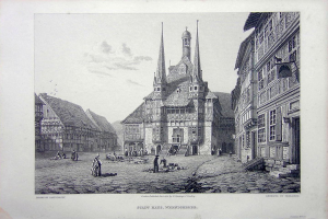 Eine Gravur einer belebten Straßenszene in Straßburg, Frankreich, mit einer prominenten Kirche im Hintergrund, umgeben von Gebäuden und Menschen, unter einem bewölkten Himmel und Text unten.