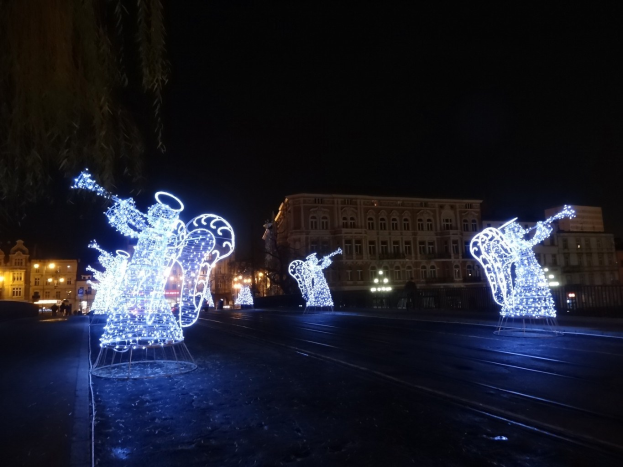 "Under the Mitten", Elmash Cultural Center"