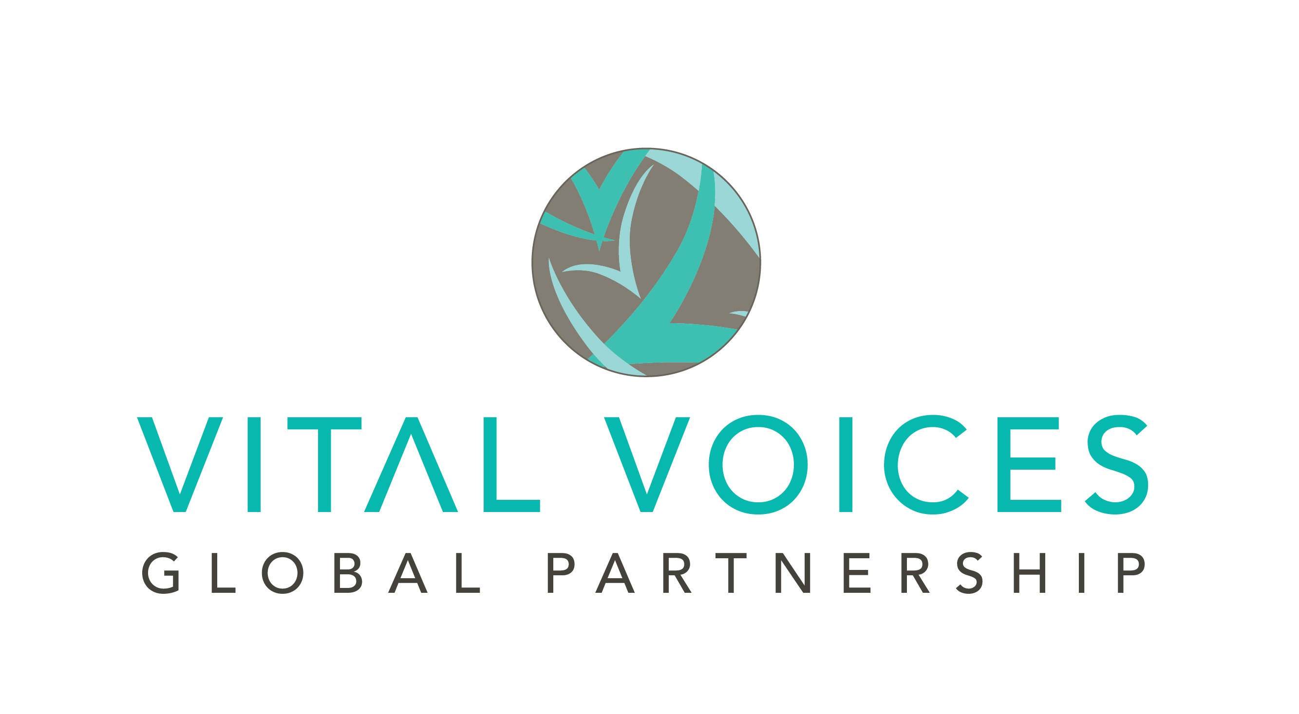 Logo des Vital Voices Global Partnership, das einen weißen Tauben mit ausgebreiteten Flügeln in einem blauen und weißen Gradientenkreis zeigt, alles von einem dünnen schwarzen Rand umgeben auf einem weißen Hintergrund, mit dem Namen der Organisation in fetter schwarzer Schrift.