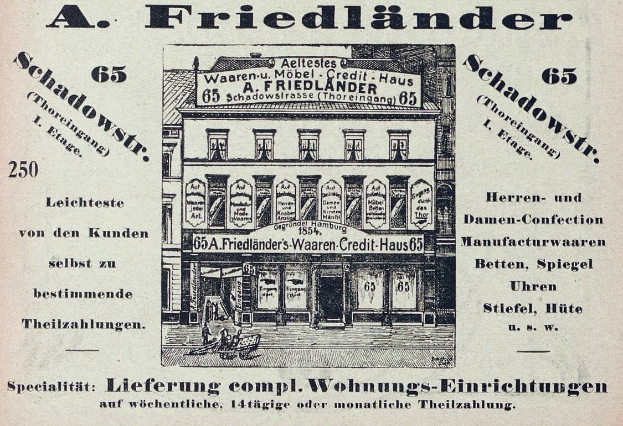 Außenansicht eines alten Friedlander-Geschäfts in Deutschland mit Text auf dem Gebäude.