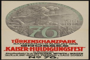 Plakat zum 70-jährigen Jubiläum des Kaiser-Huldigungsfestes in Berlin, Deutschland, mit einer Gruppe von Menschen in der Mitte, umgeben von Text und Zahlen in einem klassischen Rahmen.