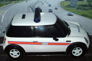 POL-HX: Verkehrsregelungen im Hoexter Bezirk: Zwei Vorfälle und 124 Verstöße