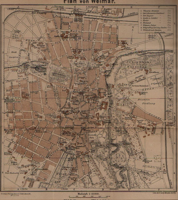 Ein detaillierter alter Stadtplan von Weimar, Deutschland, mit Text oben und unten, der Straßen, Gebäude und Sehenswürdigkeiten zeigt.